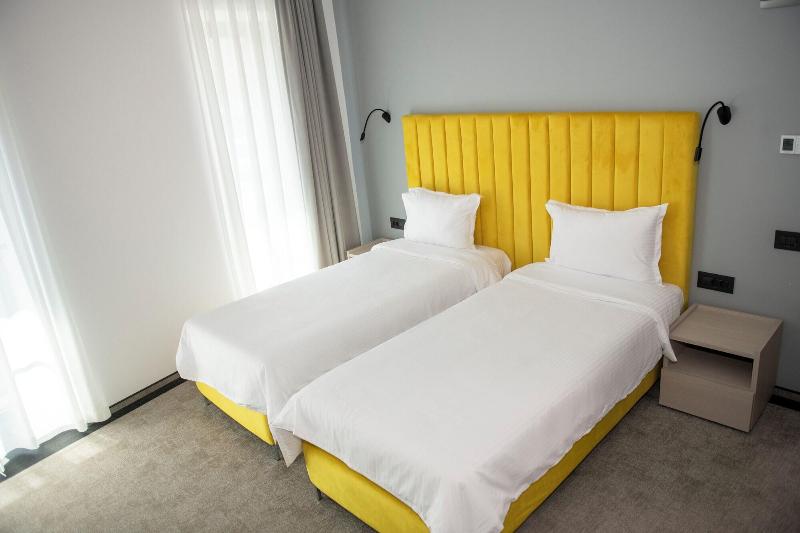 Cm111apparthotel image