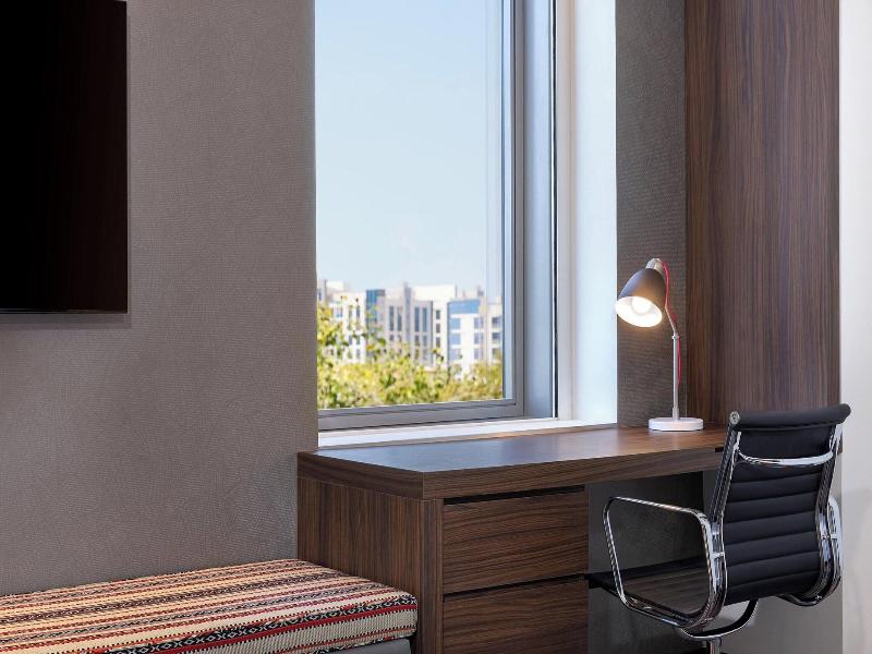 Aloft Al Mina, Dubai, A Marriott Hotel image
