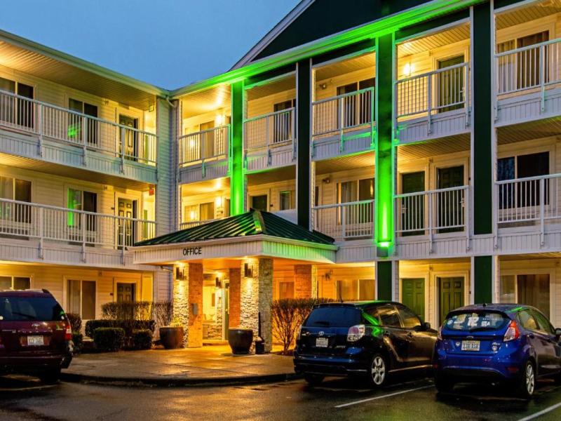 Hometowne Studios Tacoma - Puyallup - Image 2