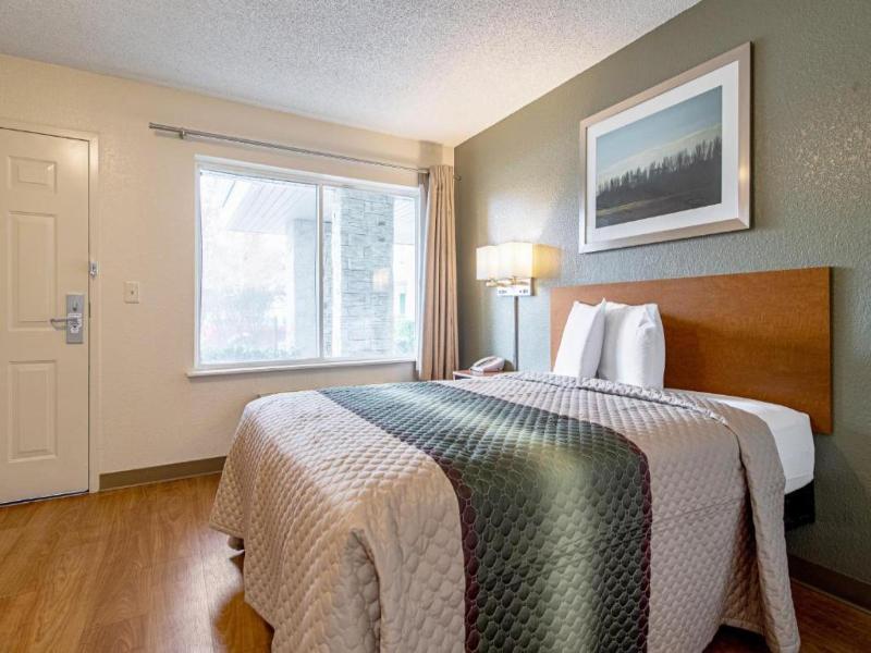 Hometowne Studios Tacoma - Puyallup image