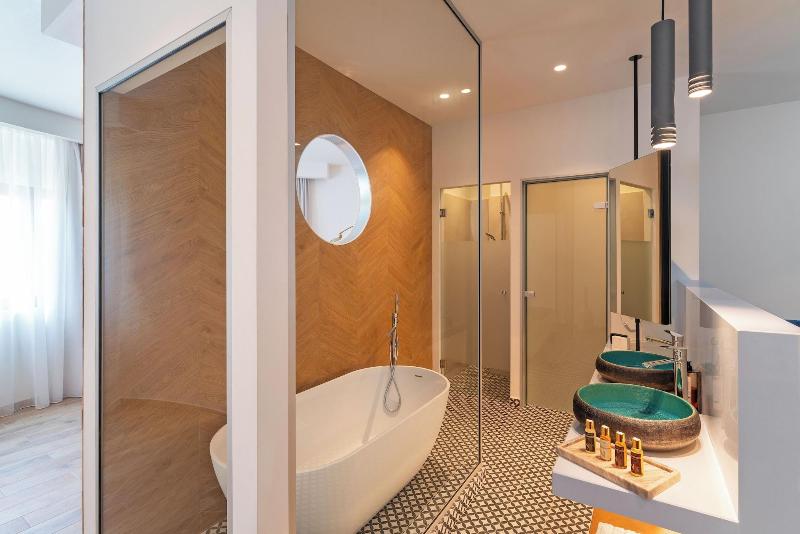 Naillac Boutique Hotel image