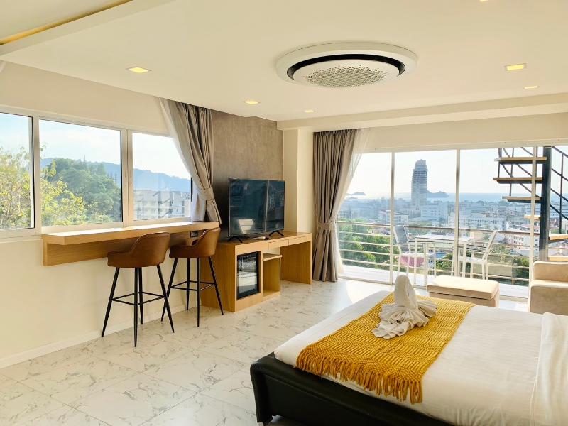 Oceanview Treasure Hotel And Residence