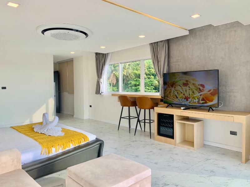 Oceanview Treasure Hotel And Residence