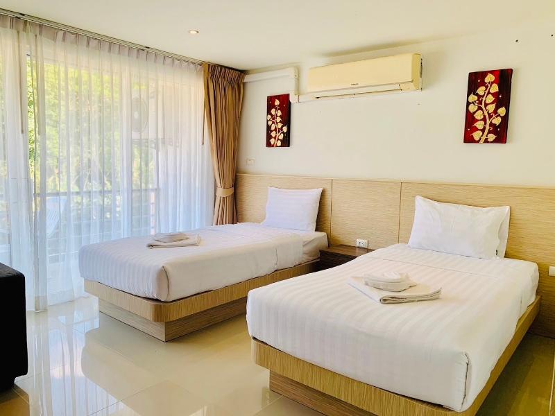 Oceanview Treasure Hotel And Residence