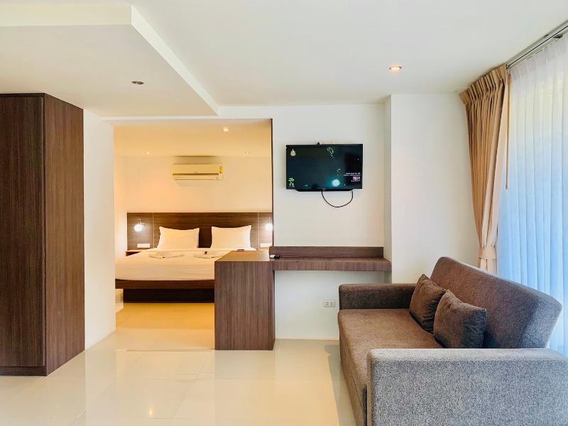 Oceanview Treasure Hotel And Residence