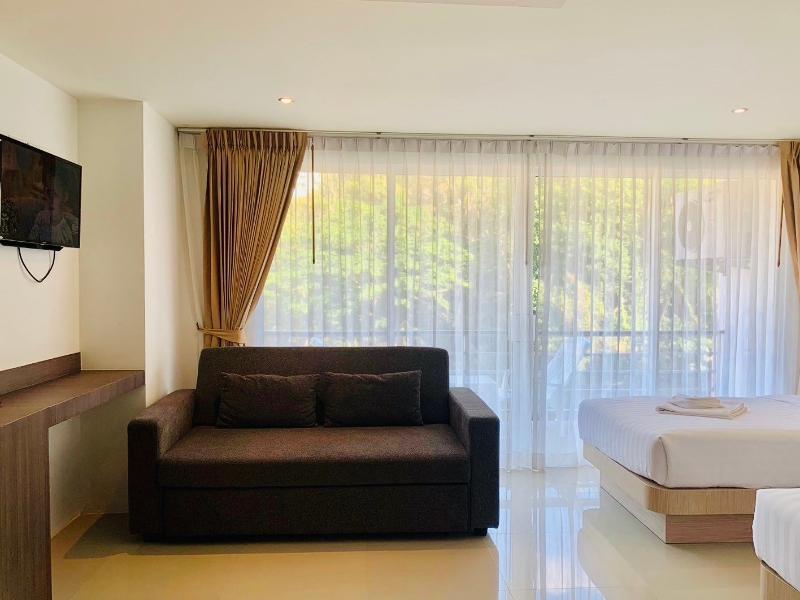 Oceanview Treasure Hotel And Residence