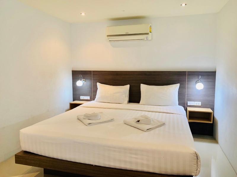 Oceanview Treasure Hotel And Residence