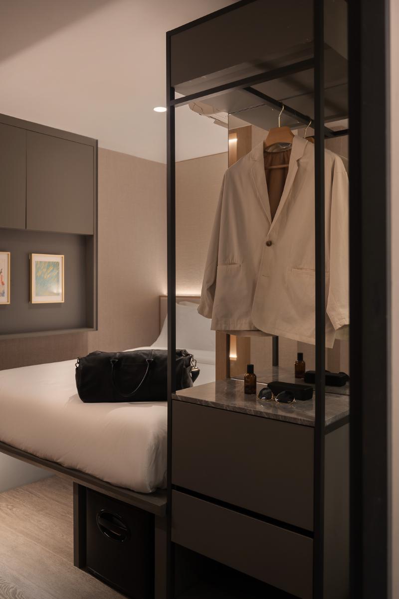 Claude Hotel image