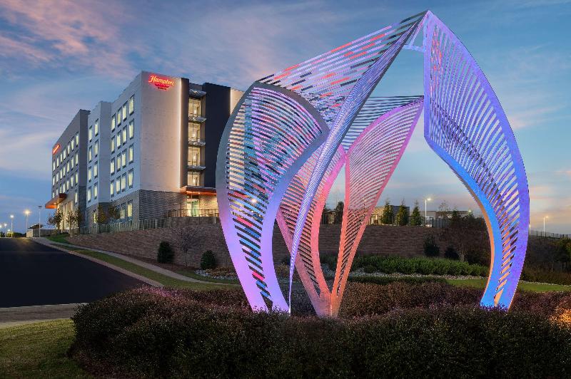Hampton Inn & Suites By Hilton Pittsboro image