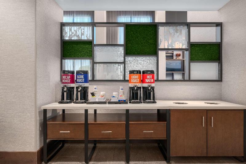 Hampton Inn & Suites By Hilton Pittsboro image