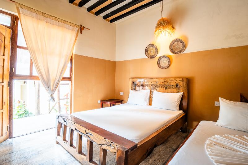 La Fotana Restaurant And Bungalows image