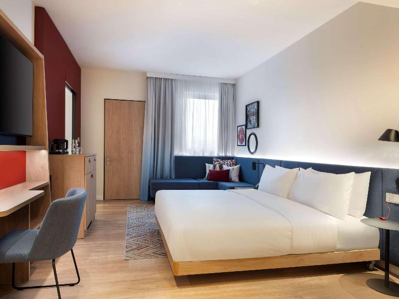 Hampton by Hilton Celle image