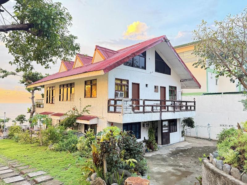 Reddoorz Hostel @ Hardin De Corales La Union image