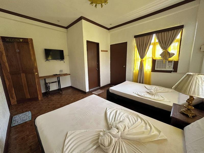Reddoorz Hostel @ Hardin De Corales La Union image