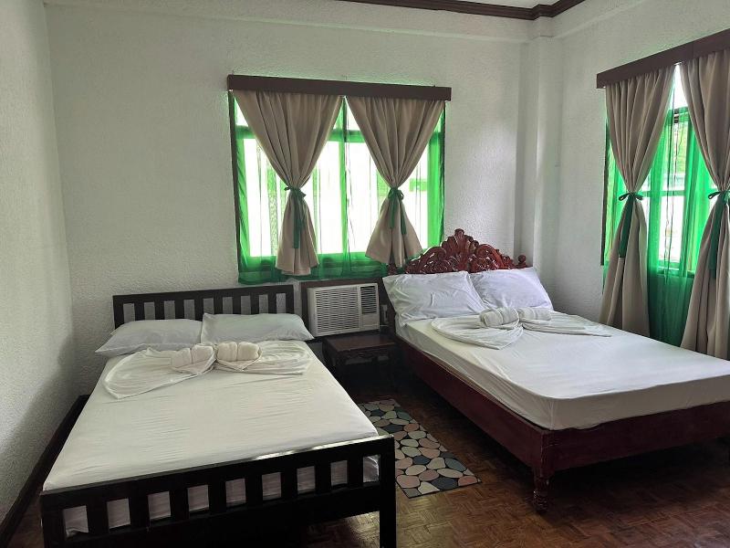 Reddoorz Hostel @ Hardin De Corales La Union image
