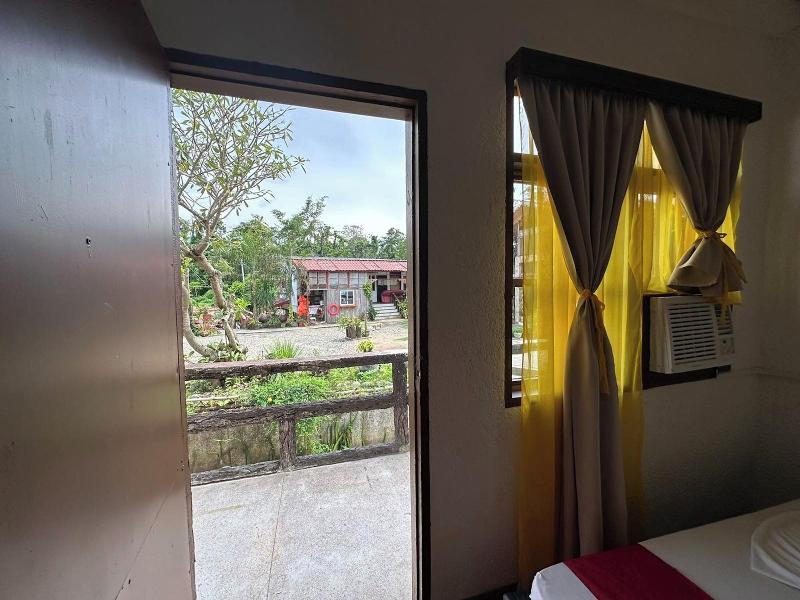 Reddoorz Hostel @ Hardin De Corales La Union image