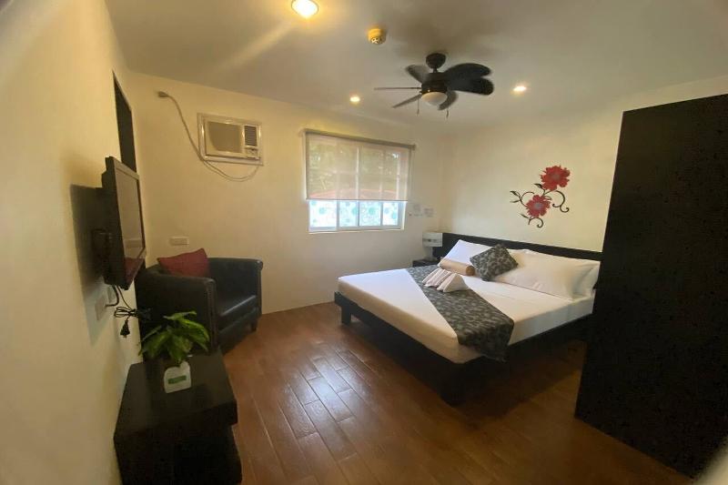 Micasa Lodge Palawan By Zuzu image