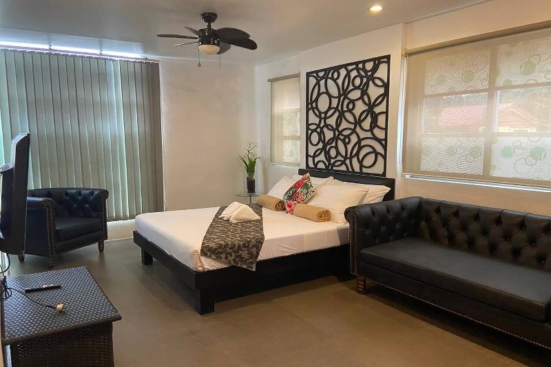 Micasa Lodge Palawan By Zuzu image