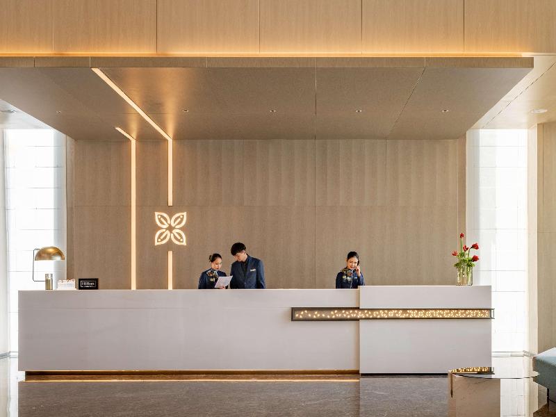 Hilton Garden Inn Shenzhen World Exhibit image