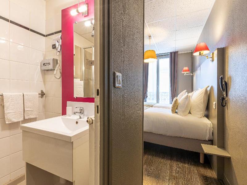 Splendid Hotel image