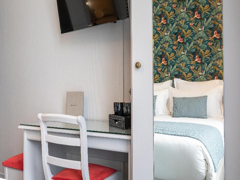 Splendid Hotel image