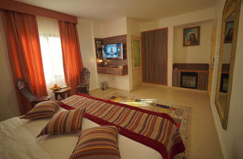 Petra Plaza Hotel image