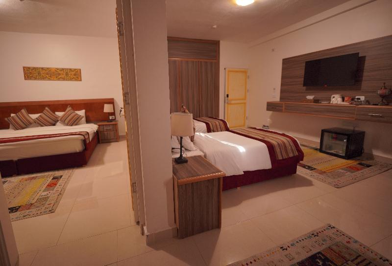 Petra Plaza Hotel image