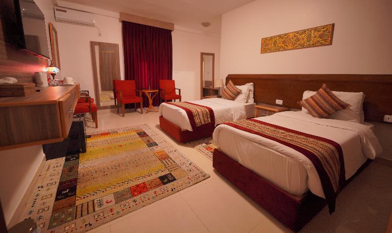 Petra Plaza Hotel image