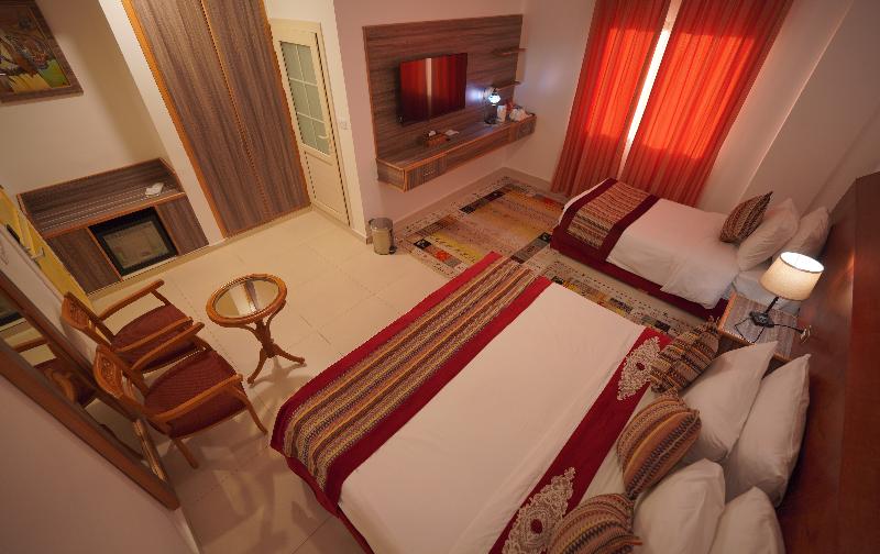 Petra Plaza Hotel image