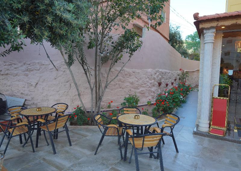 Petra Plaza Hotel image