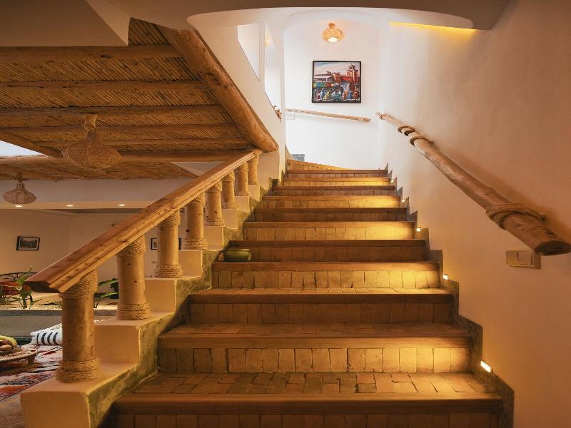 Riad Mama Square image