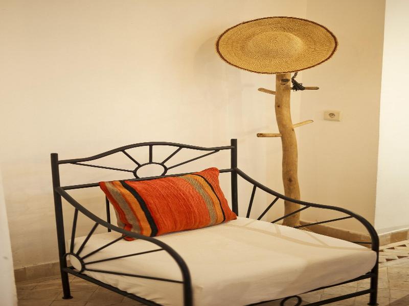 Riad Mama Square image