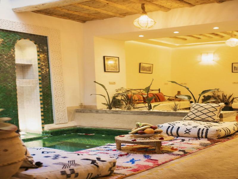 Riad Mama Square image