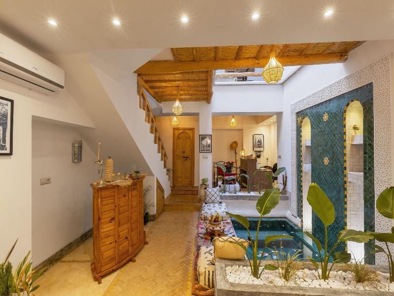Riad Mama Square image
