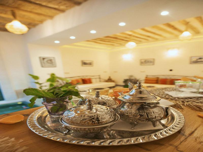 Riad Mama Square image