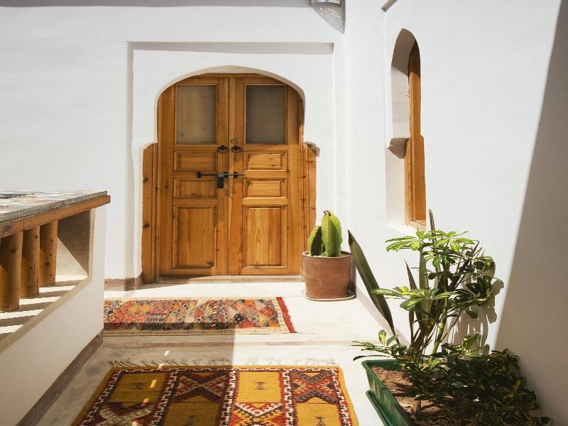 Riad Mama Square image