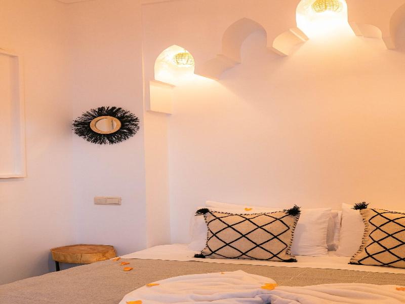 Riad Mama Square image
