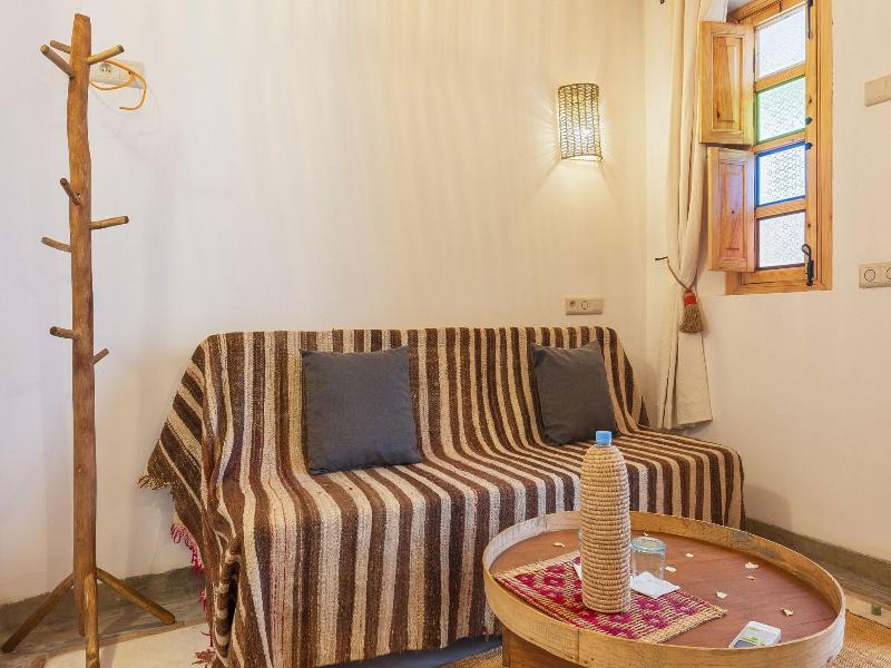 Riad Mama Square image