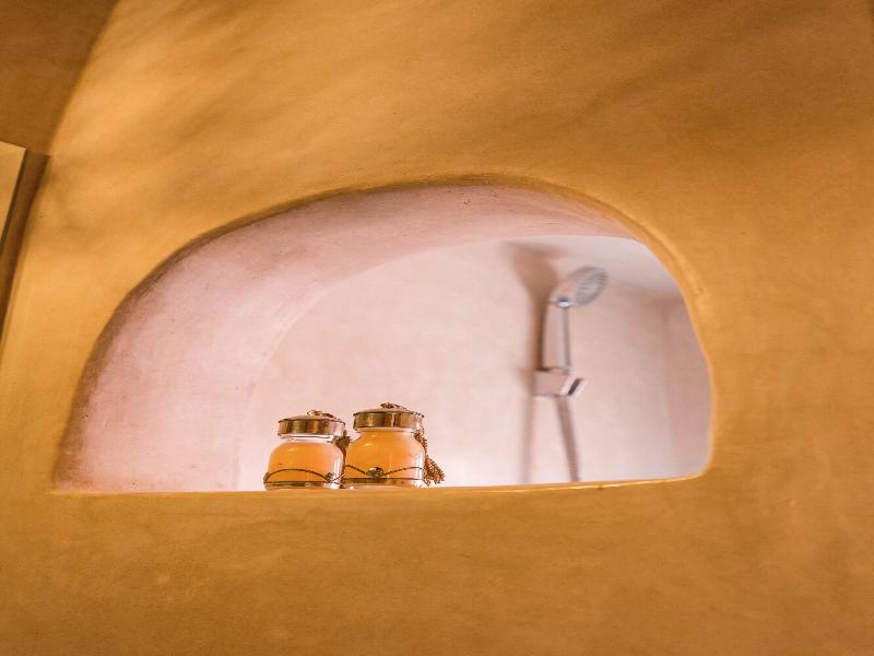 Riad Mama Square image