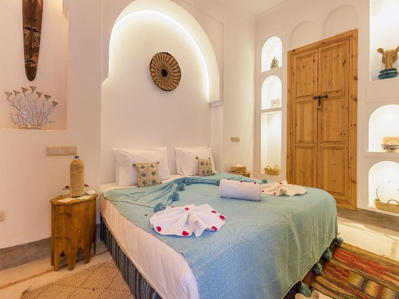 Riad Mama Square image