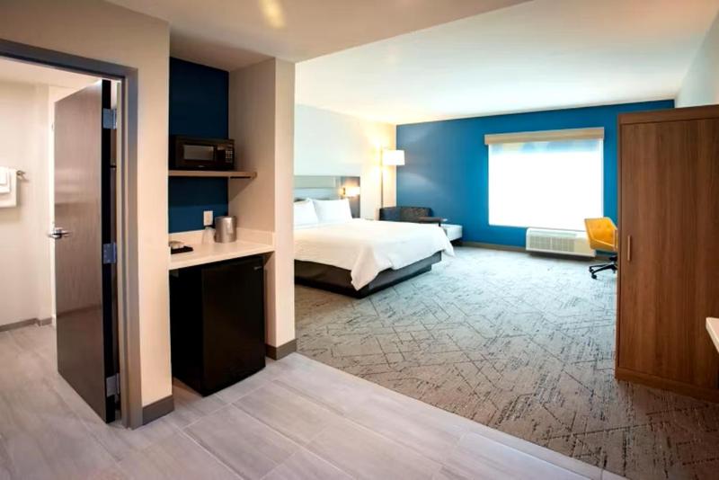 Holiday Inn Express And Suites Macclenny image