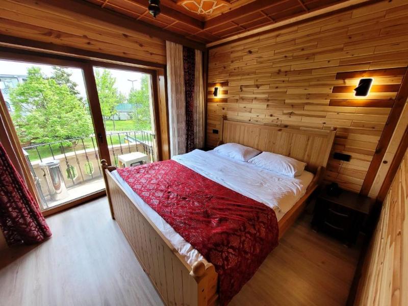 Saruhan Hotel image
