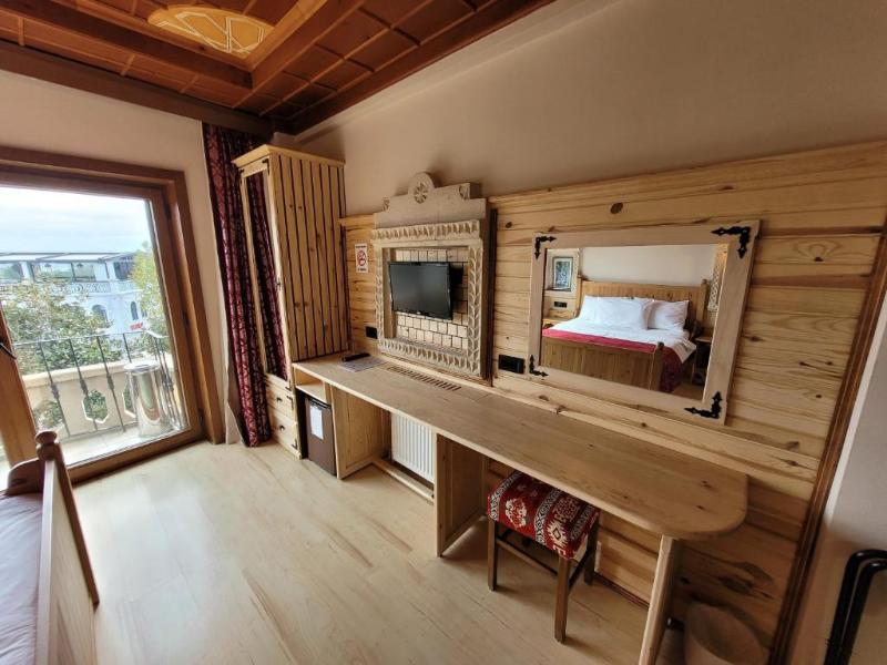 Saruhan Hotel image