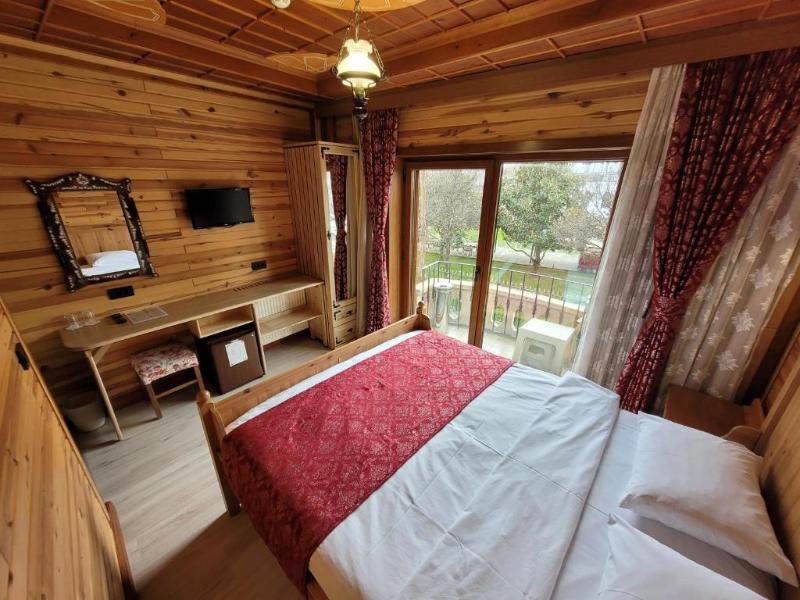 Saruhan Hotel image