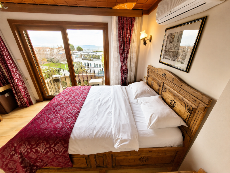 Saruhan Hotel image