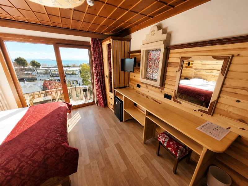 Saruhan Hotel image