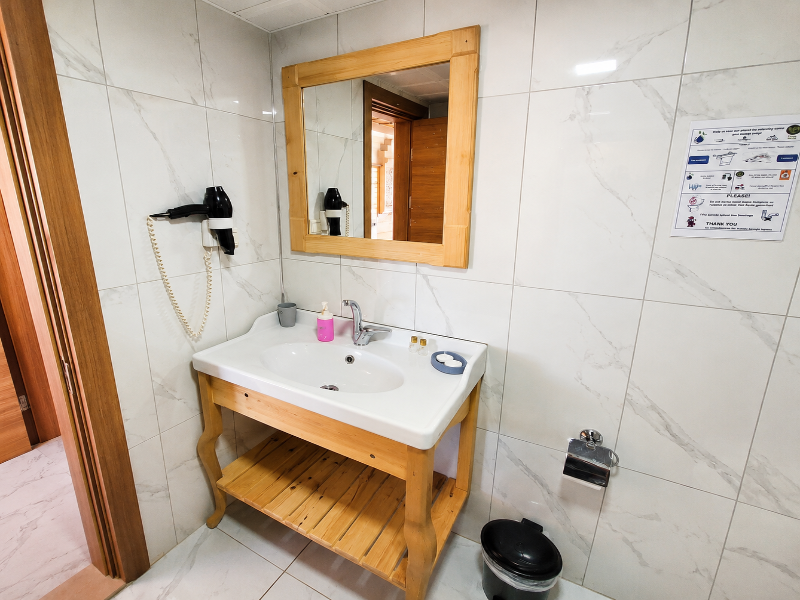 Saruhan Hotel image