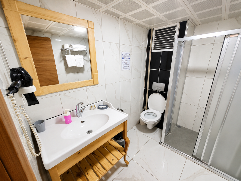 Saruhan Hotel image
