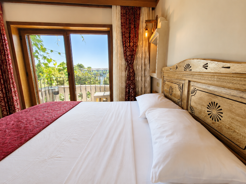 Saruhan Hotel image