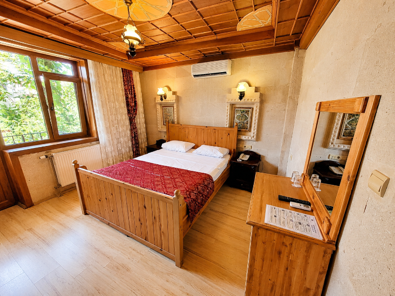 Saruhan Hotel image